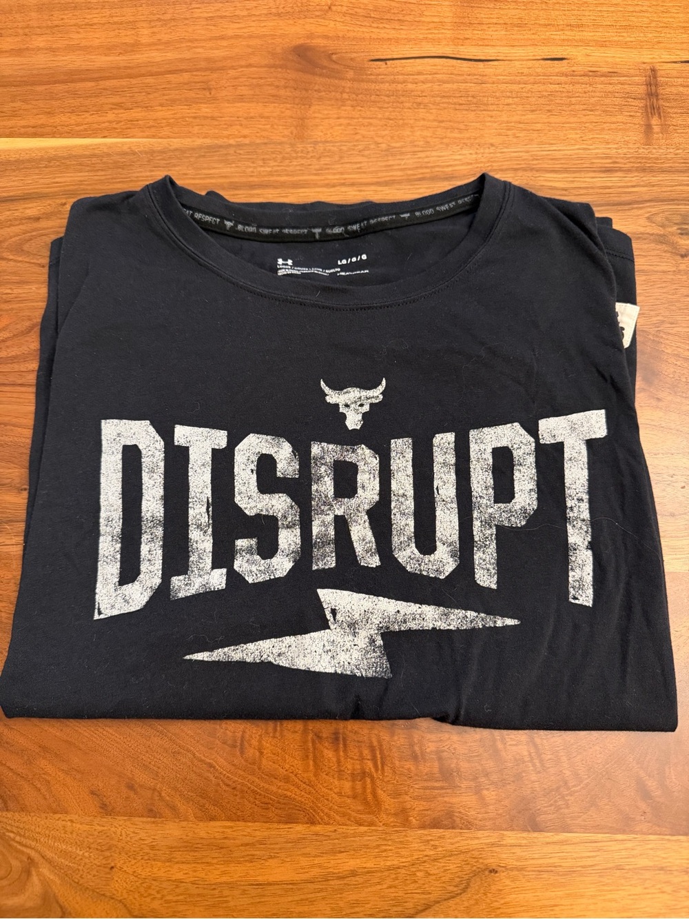 Women’s Project Rock Black 'DISRUPT' Graphic Tee